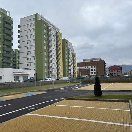 Coresi Mall Area Studios & Apartments By Glam Брашов Экстерьер фото